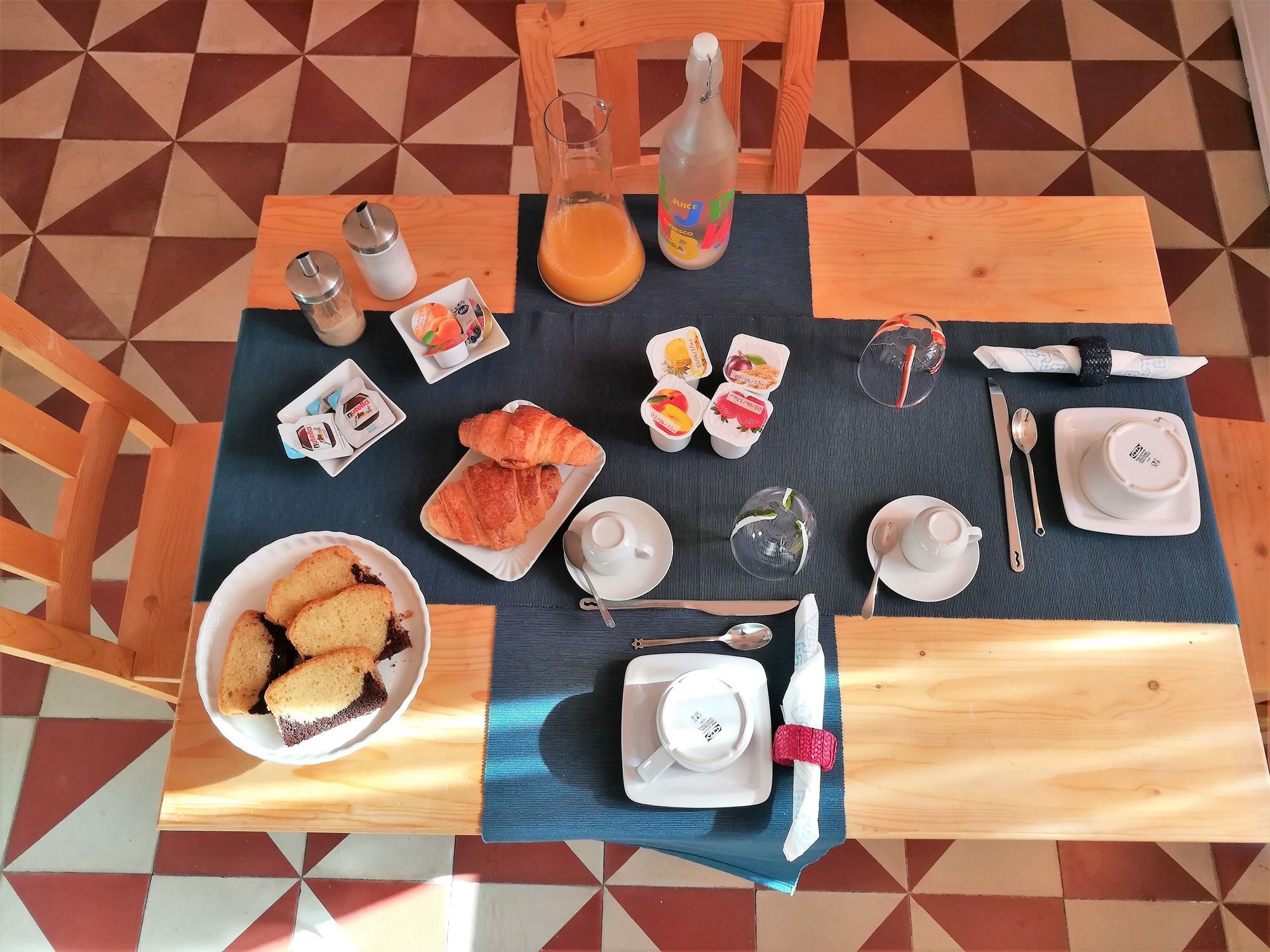 トラーニ Terra Del Sole Bed & Breakfast レストラン 写真
