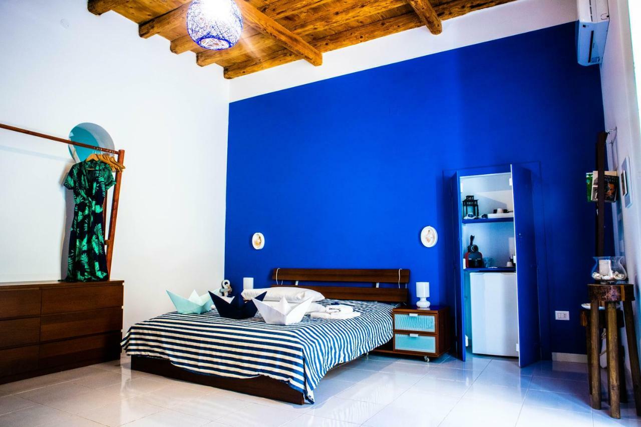 トラーニ Terra Del Sole Bed & Breakfast エクステリア 写真