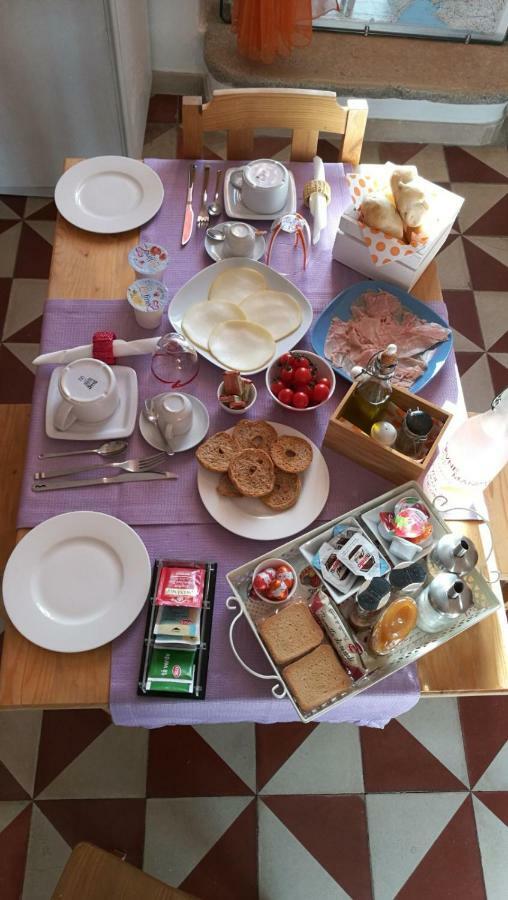 トラーニ Terra Del Sole Bed & Breakfast エクステリア 写真